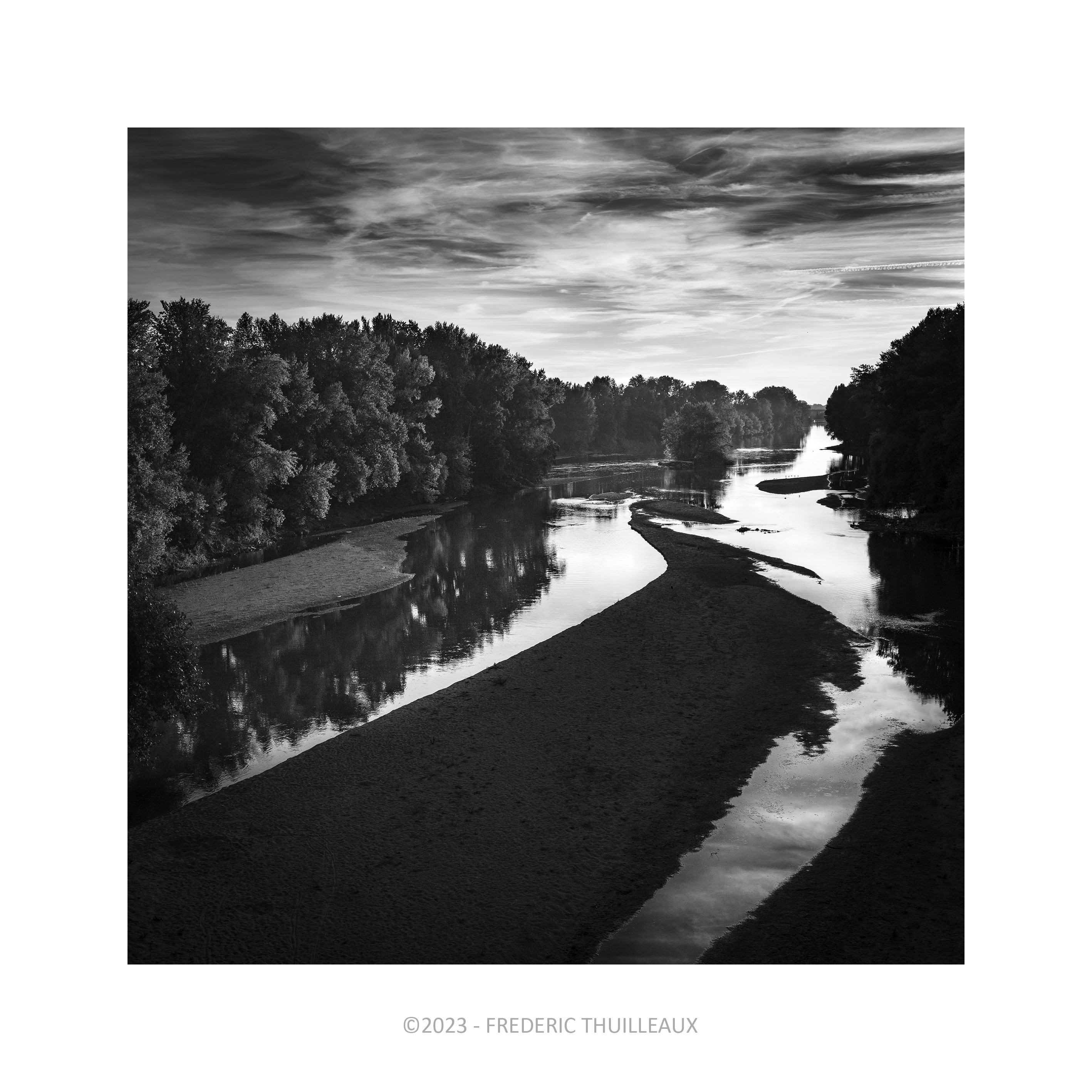 Bords de Loire depuis le pont Napoleon, Tours - Septembre 2023